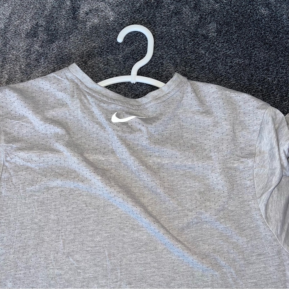 Men’s Workout Training Top With Reflective - Picture 2 of 6